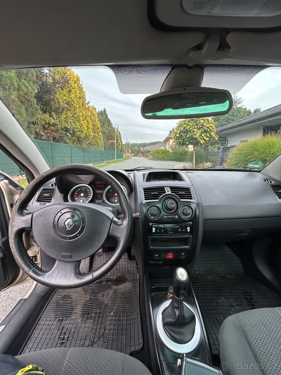 RENAULT MÉGANE CABRIO - 13