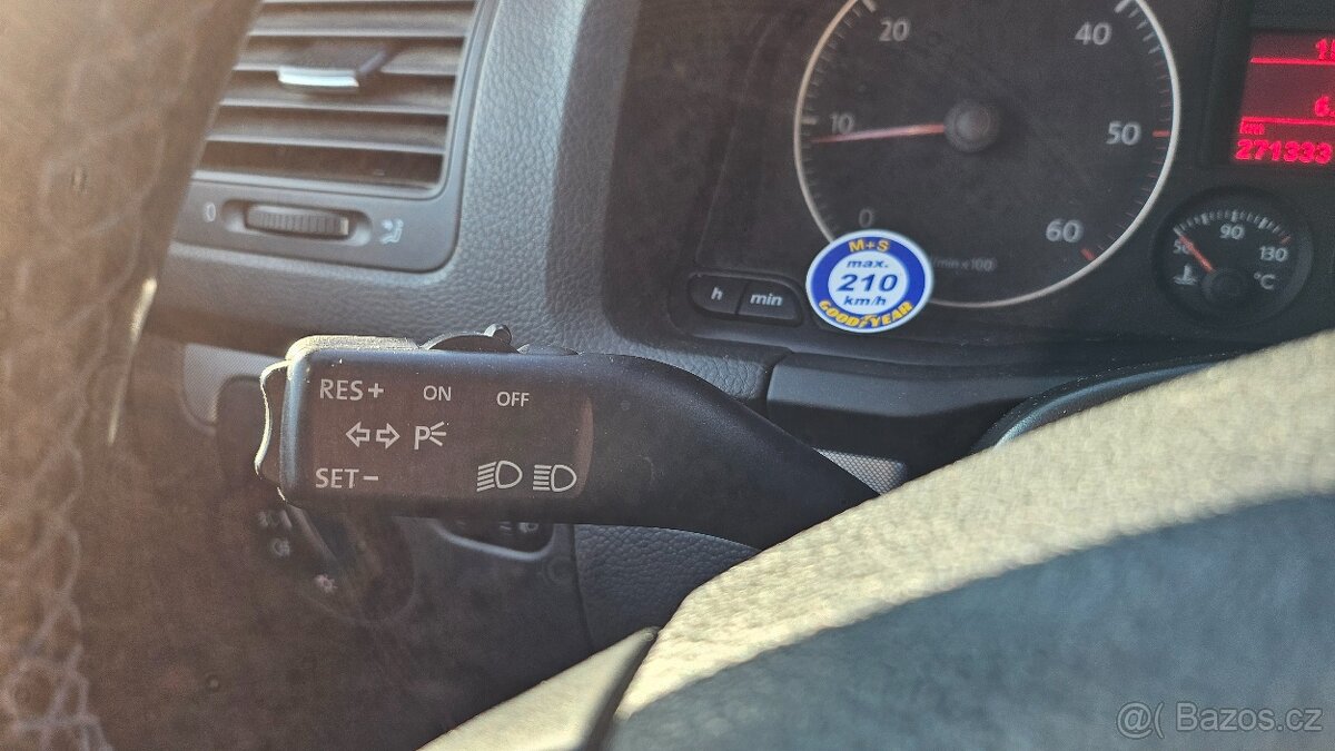 VW Golf 1.9TDI, 2007, TK 12/27, NAVIGACE, Tempomat - 13