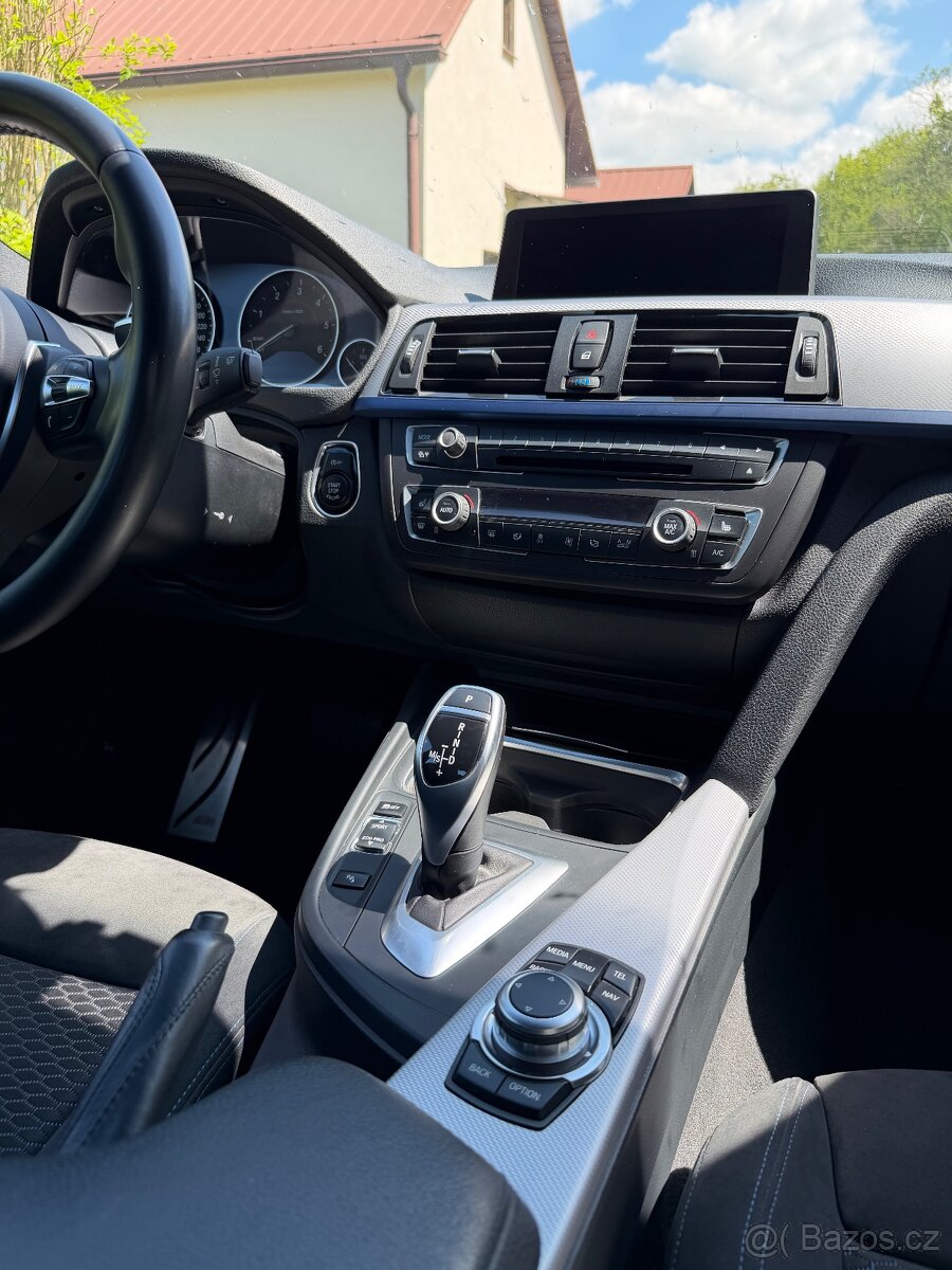 BMW 3 series 320d xDrive M-packet - 13