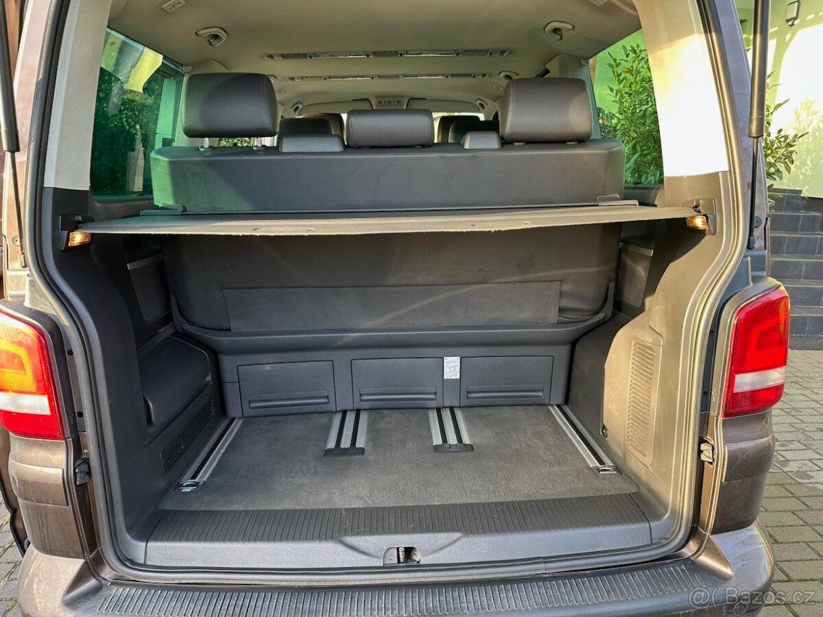 VW Multivan T5, 2.0 TDI 103 KW, manuál. - 13