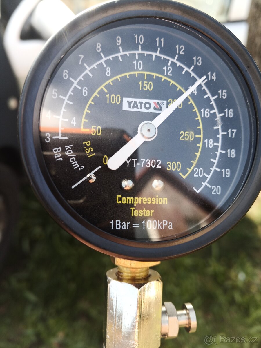 Fabia 1,2 47kW AZQ barva 9102 - 13