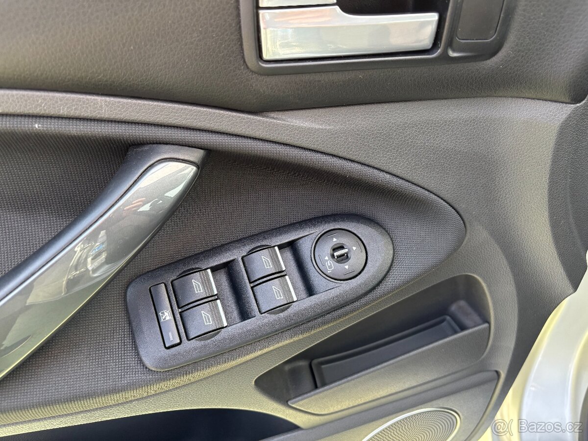 Ford C-Max 1.8i, 92kW, Titanium - 13