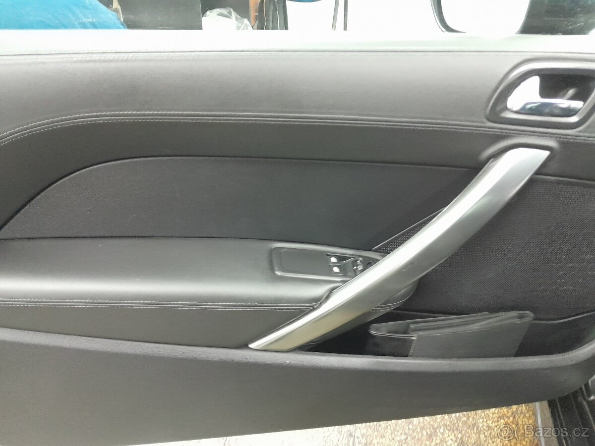 Peugeot RCZ 2,0 HDi 163 - 13