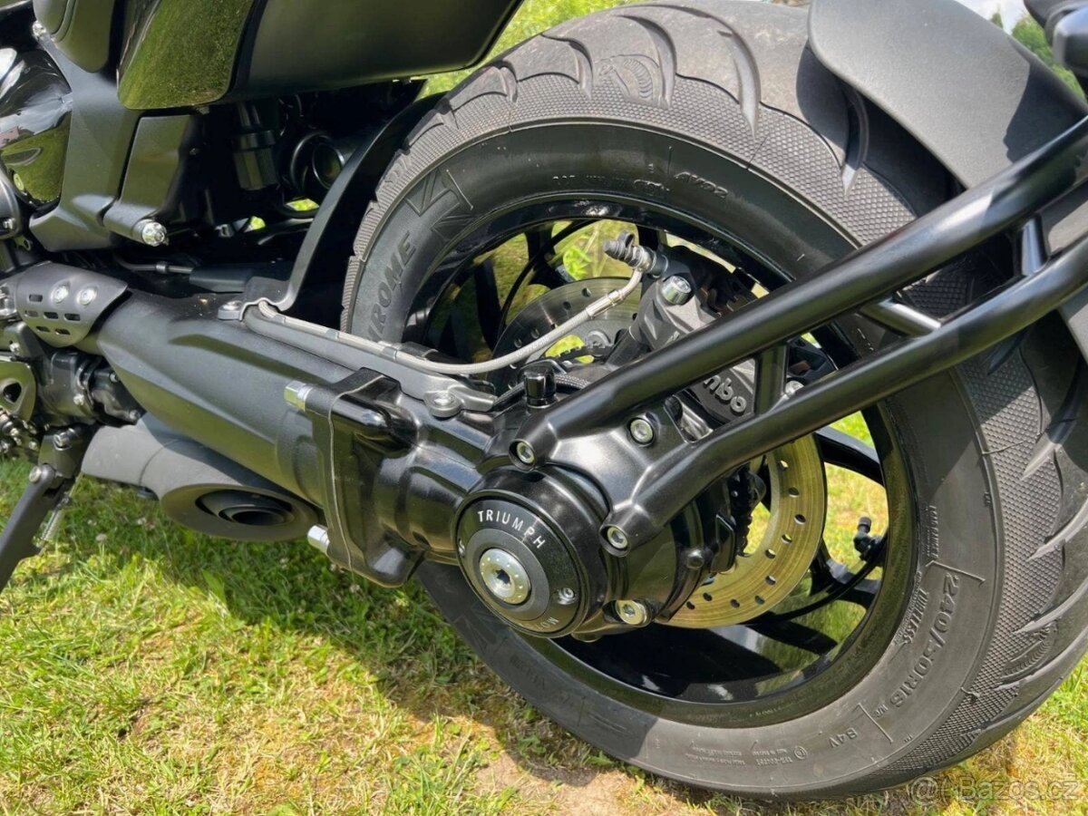 Triumph Rocket 3 R STORM 2024 - 13
