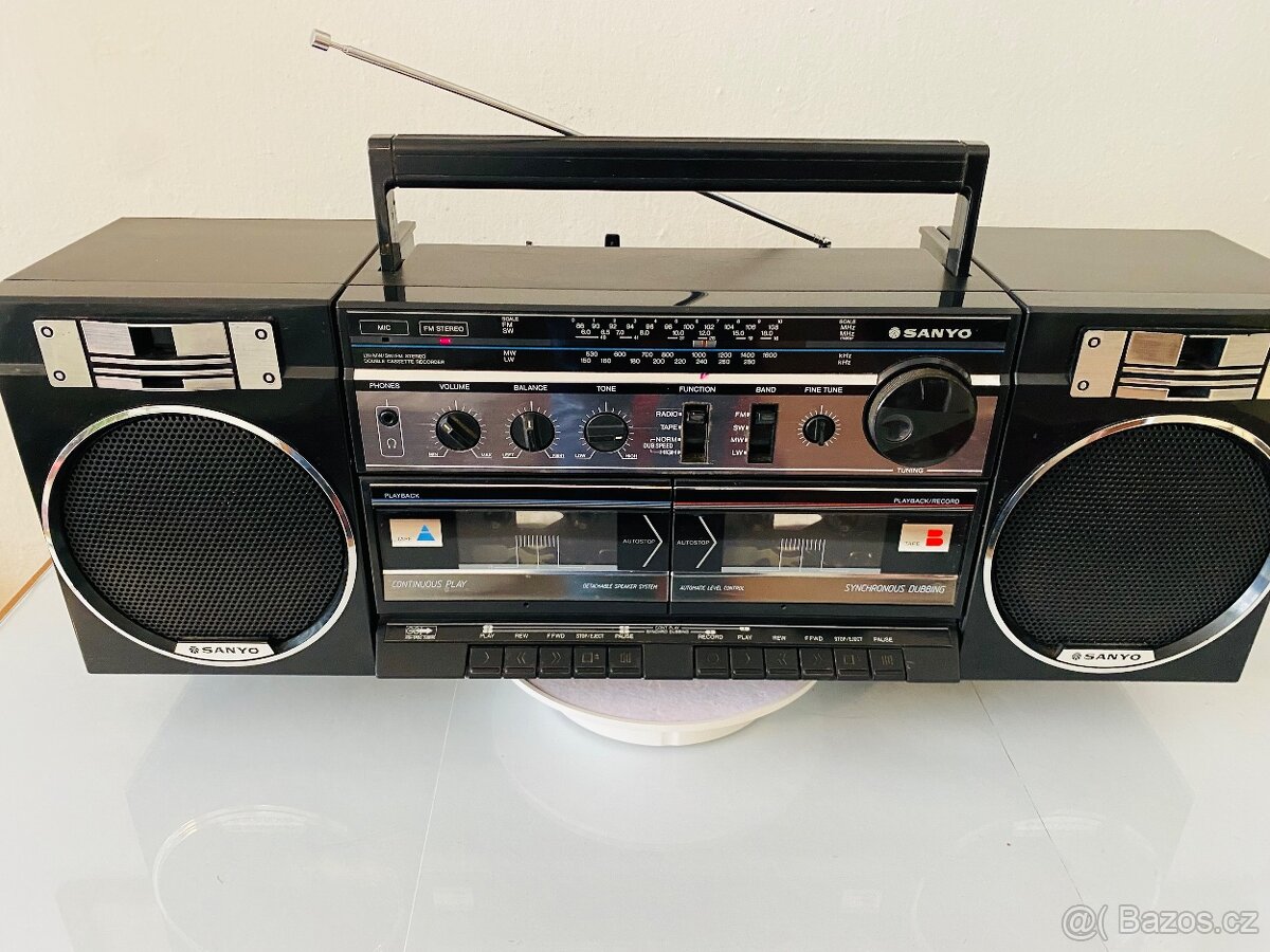 Radiomagnetofon Sanyo M W170l, rok 1987 - 13