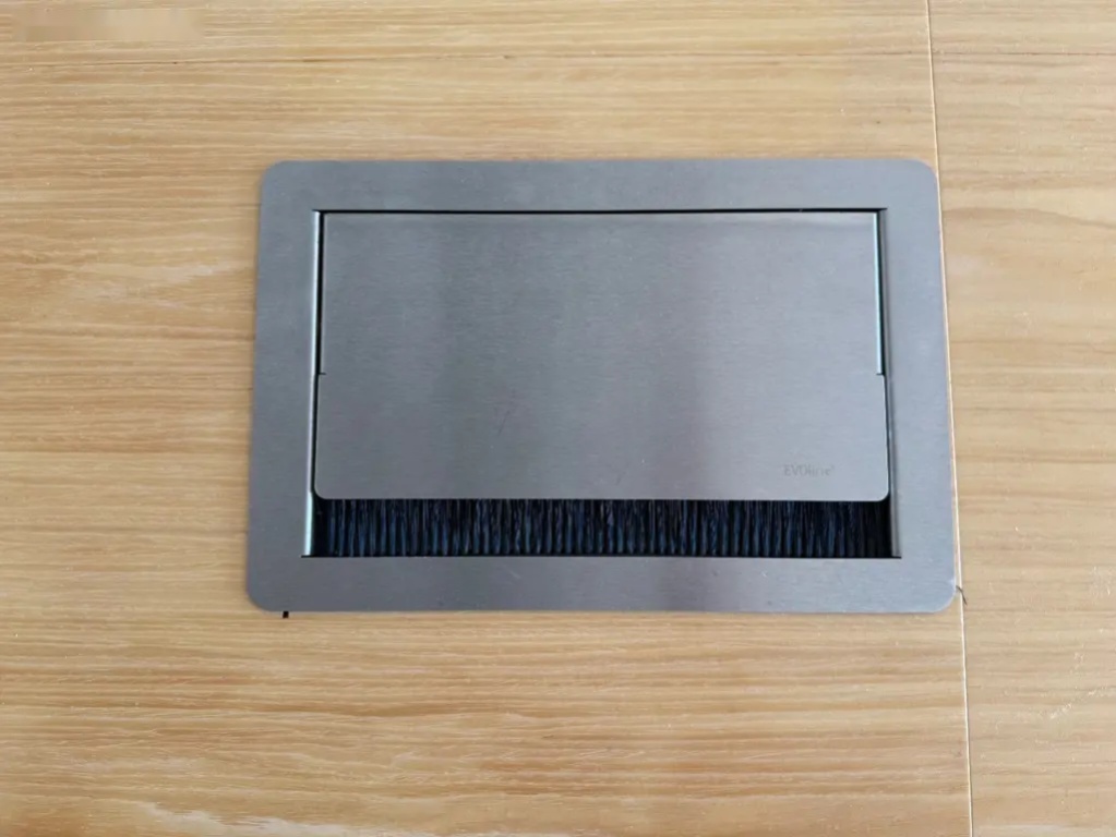 Velký oválný kancelářský stůl 320×185cm /8 osob - 13