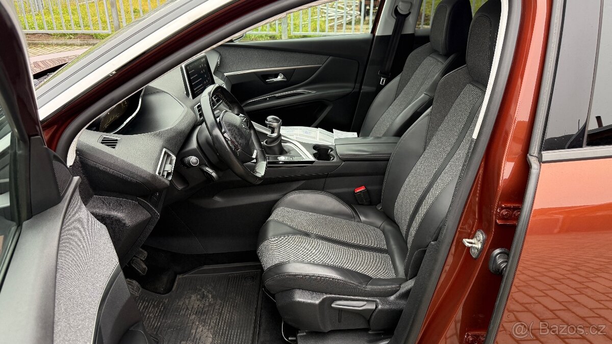 Peugeot 3008 //1.2//96kW//BENZÍN//PureTech//ALLURE//1.MAJ// - 13