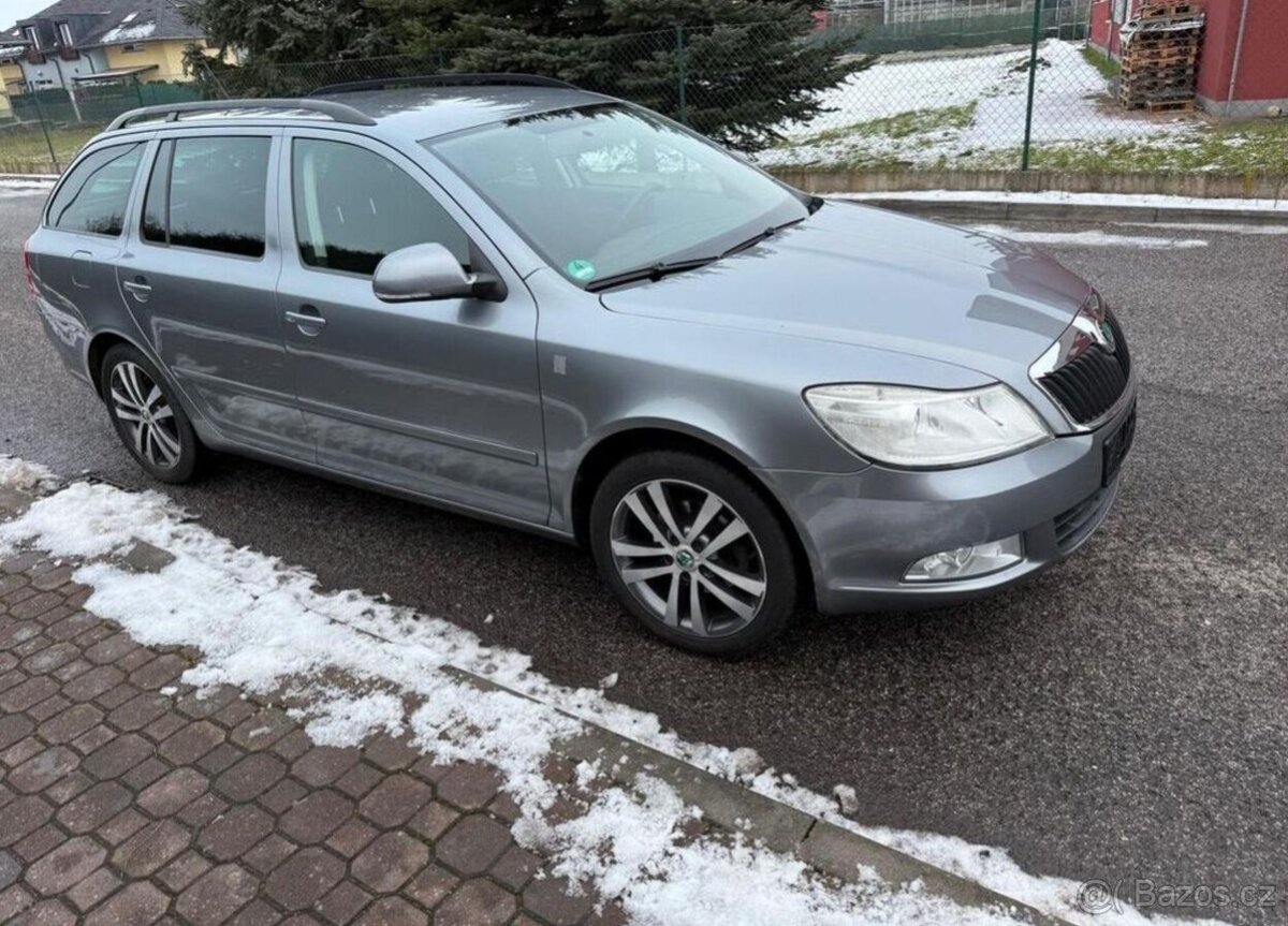 Škoda Octavia 1,4TSi/90kw ,serviska nová STK benzín - 13