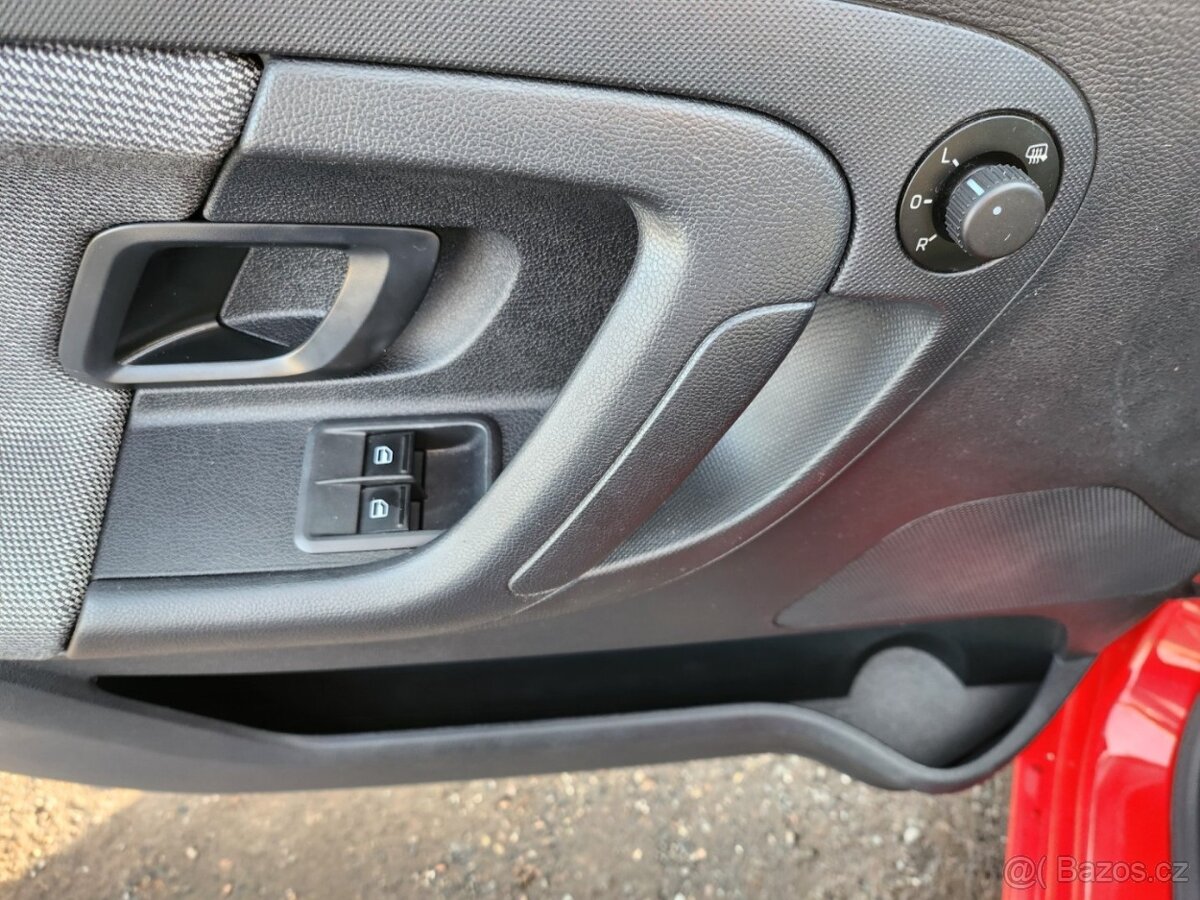 Škoda Fabia 1.4 16 V 10/2013 - 13