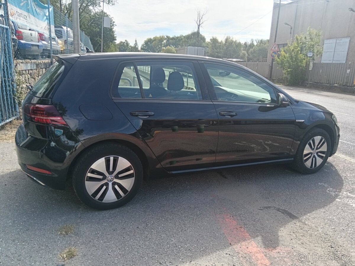 vw e-golf - 13
