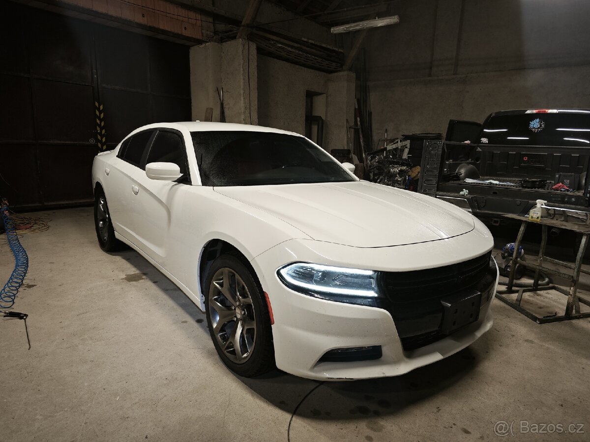 Dodge Charger - 13