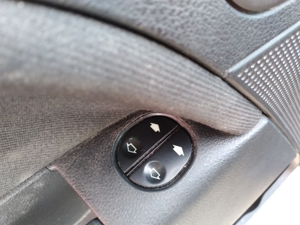 FORD FIESTA 1.3 8V AMBIENTE ČR,2.MAJITEL,AC - 13