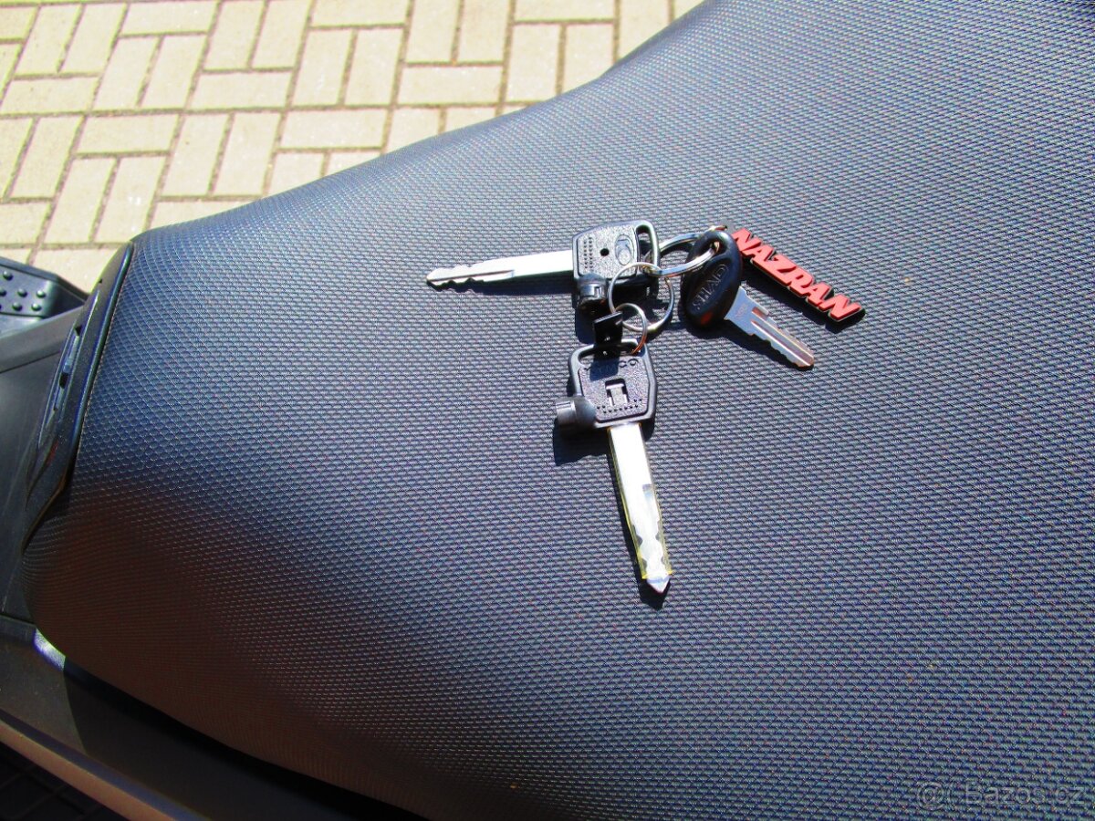 Kymco Myroad 700 - 13