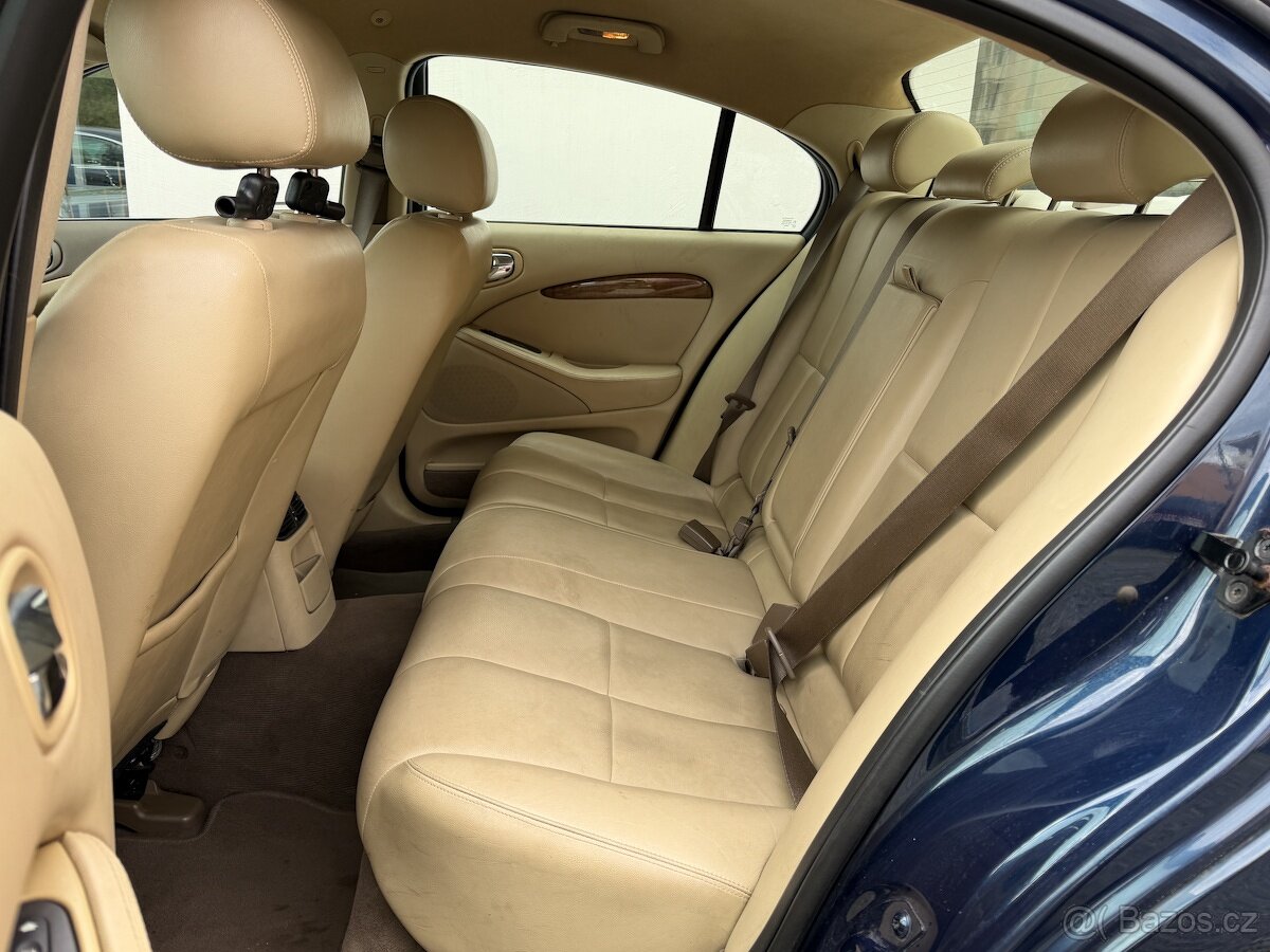Jaguar S-Type, 2.7 D 152kW Nová STK - 13