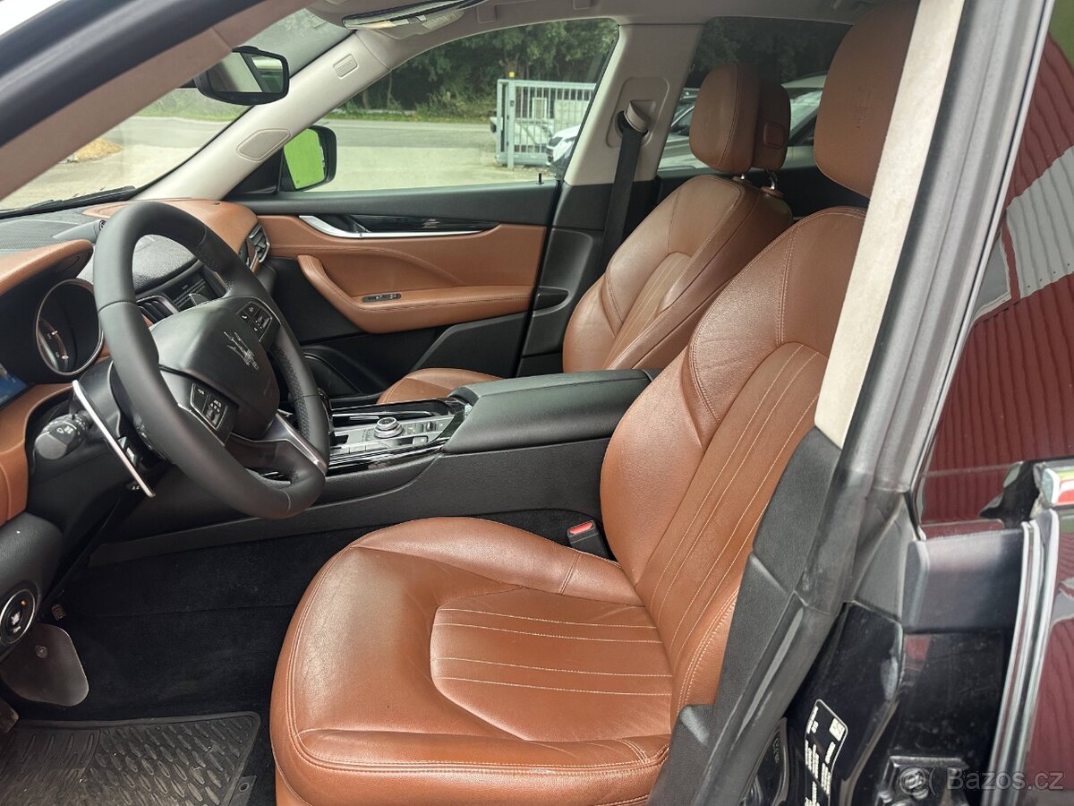 MASERATI LEVANTE 3.0 V6 - 13