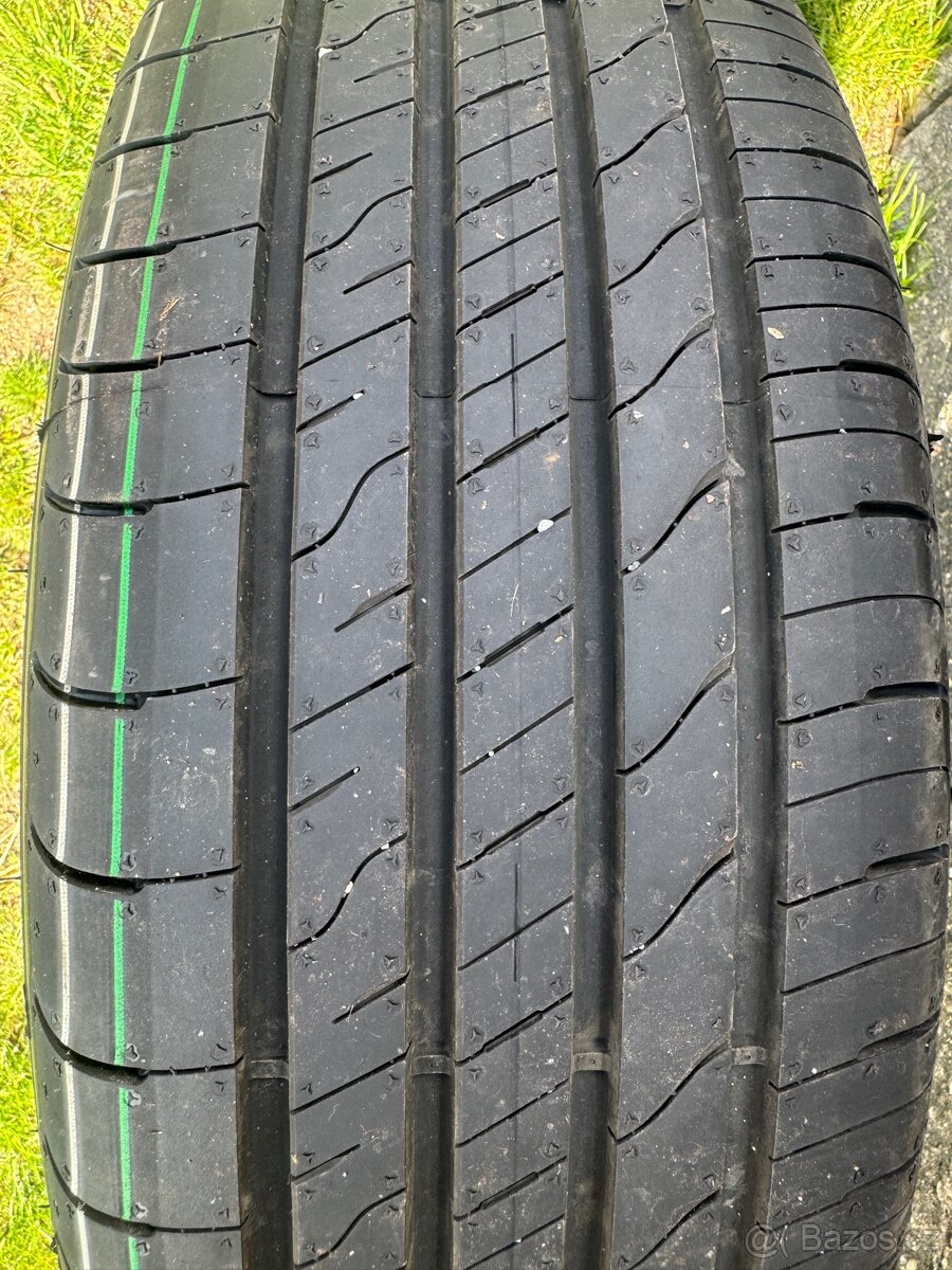 Goodyear pneumatiky - 13