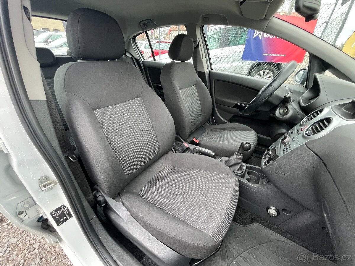 Opel Corsa 1,3 CDTi Serviska, Tažné, Klima - 13