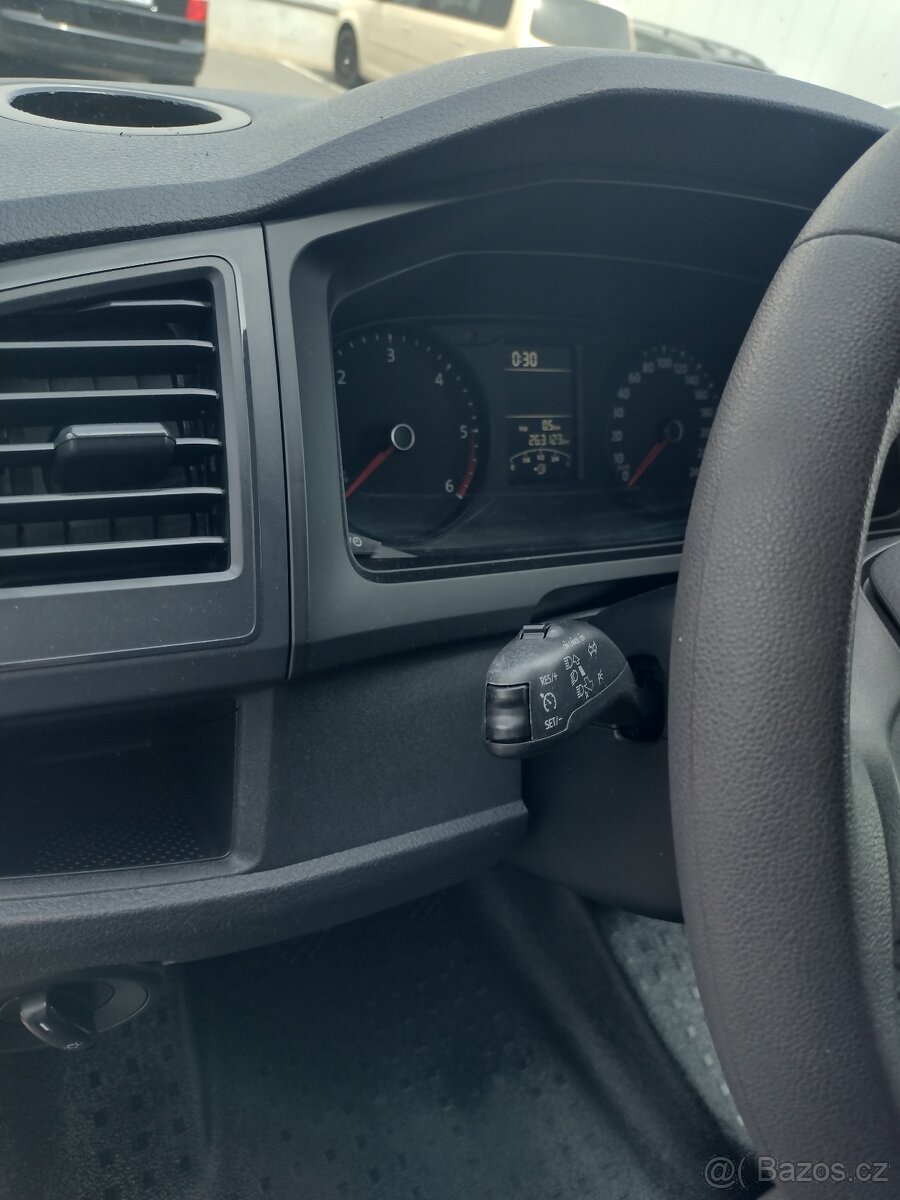 VW Transporter T6 2.0tdi - 13
