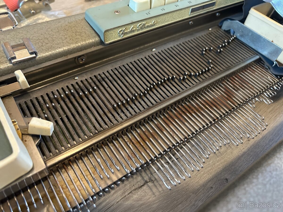 Pletací stroj Simac Hand Knitter - 13