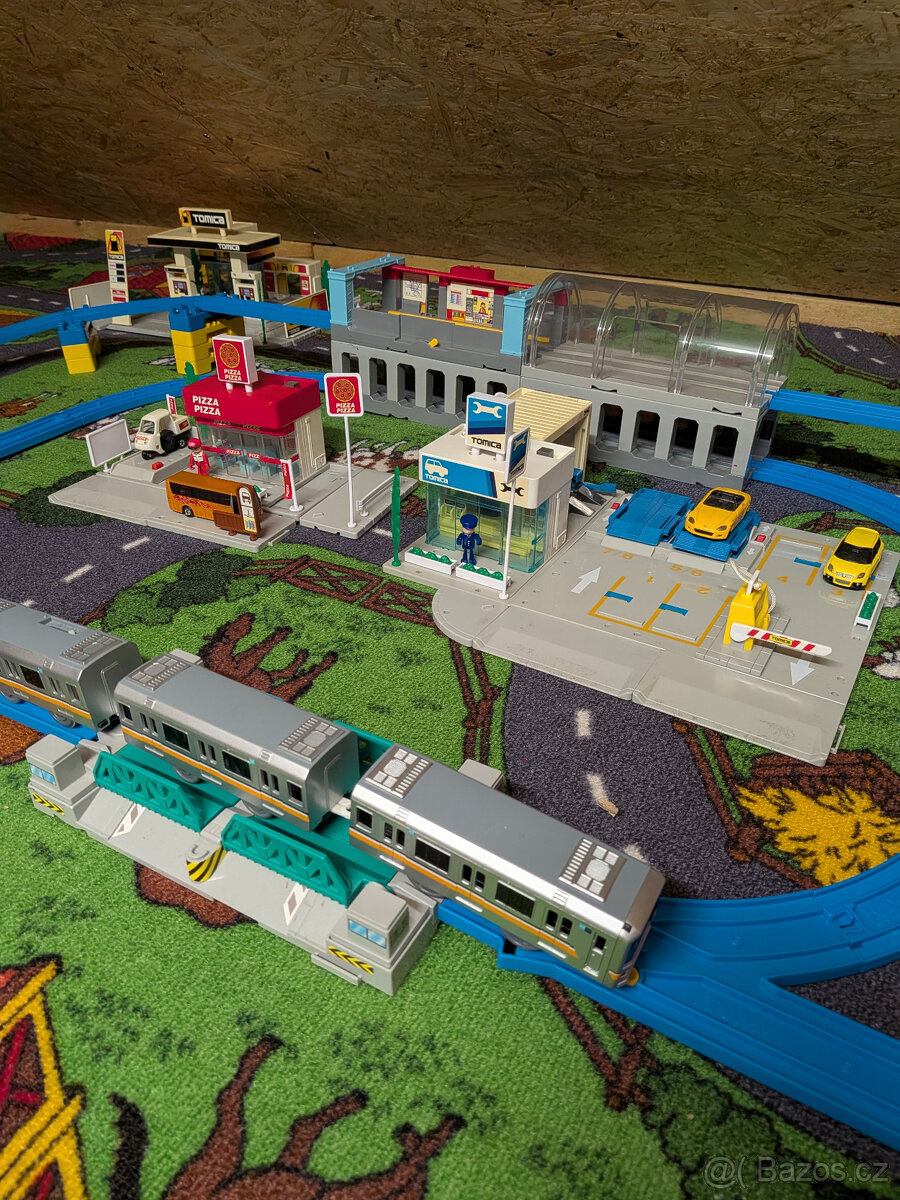 Městská sada TOMICA - 13