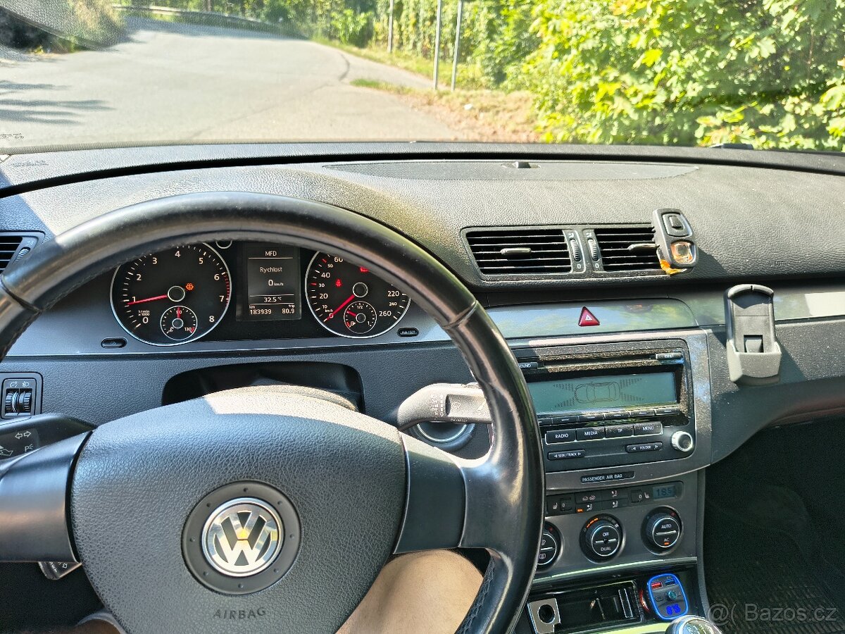 Volkswagen Passat variant s - 13