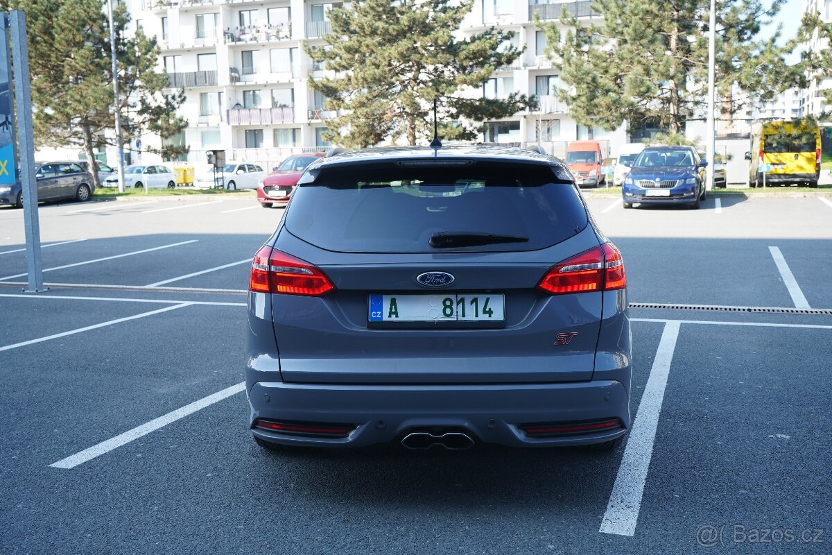 Ford Focus ST 2.0 EcoBoost 184kW - 13