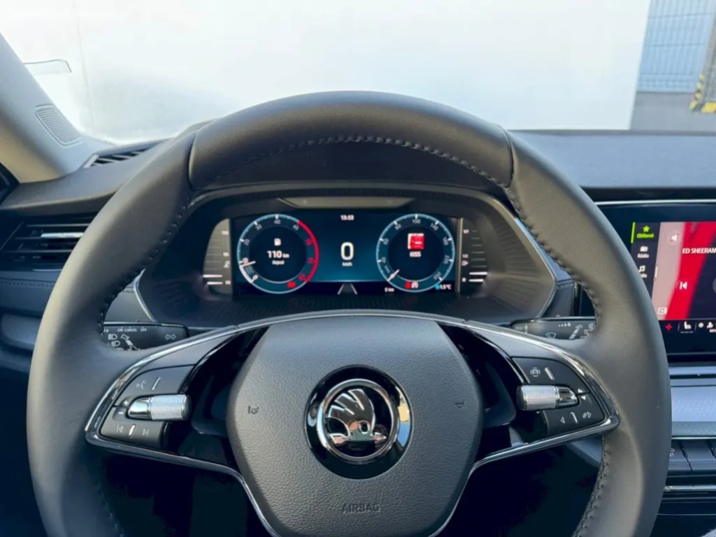 Škoda Octavia, COMBI AMBITION 2,0 TDi / 85 kW - 13