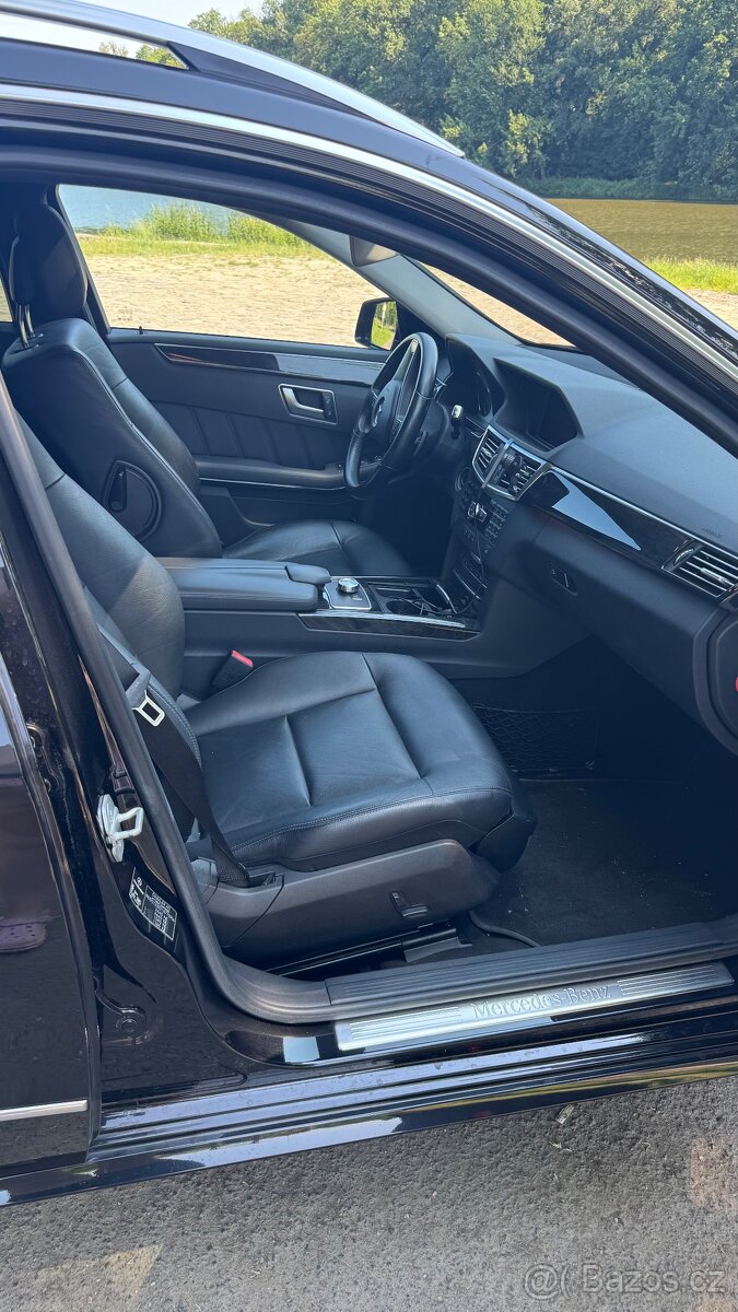 Mercedes-Benz E220 - 13