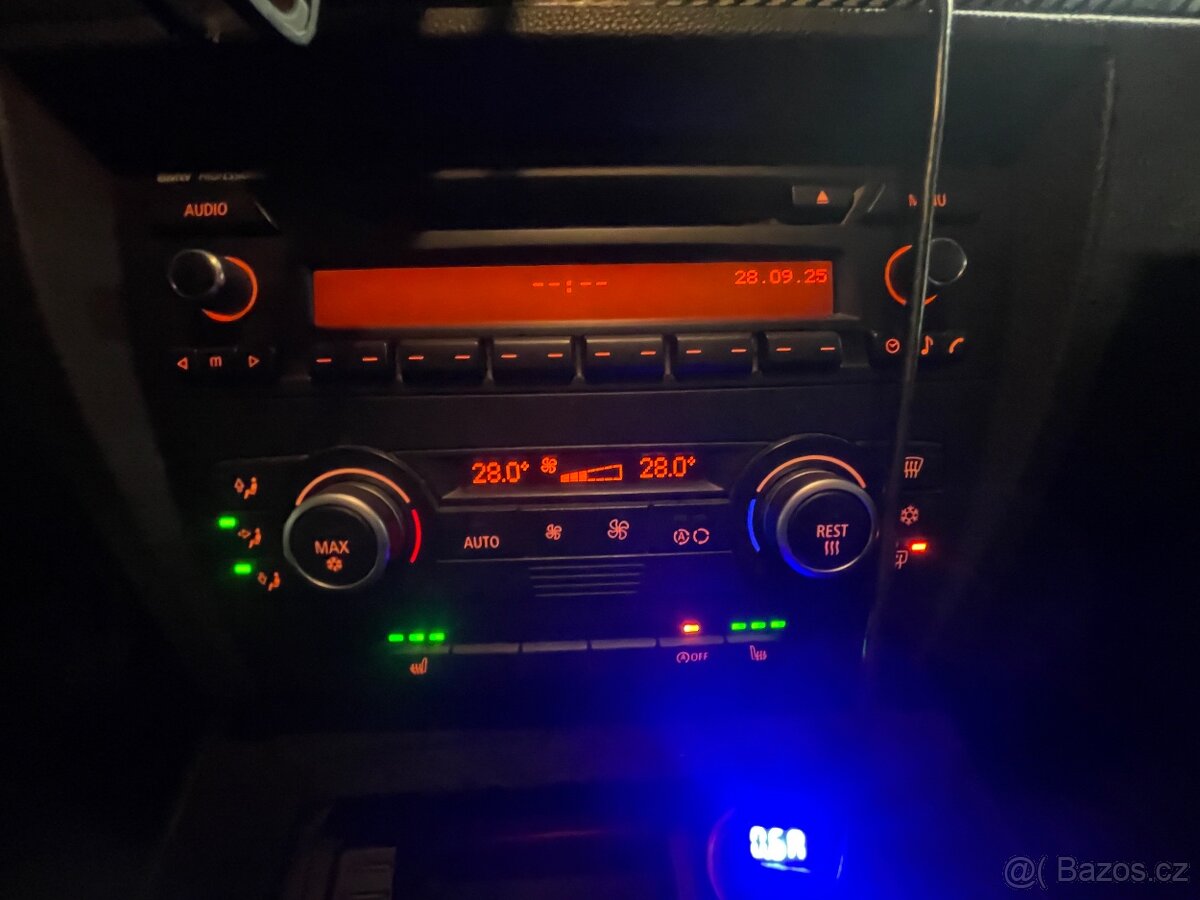 Bmw e91 318d 105 kW combi - 13