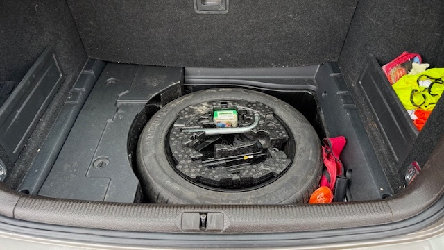 VW Passat 2,0 TDI r.v. 2013 - 13