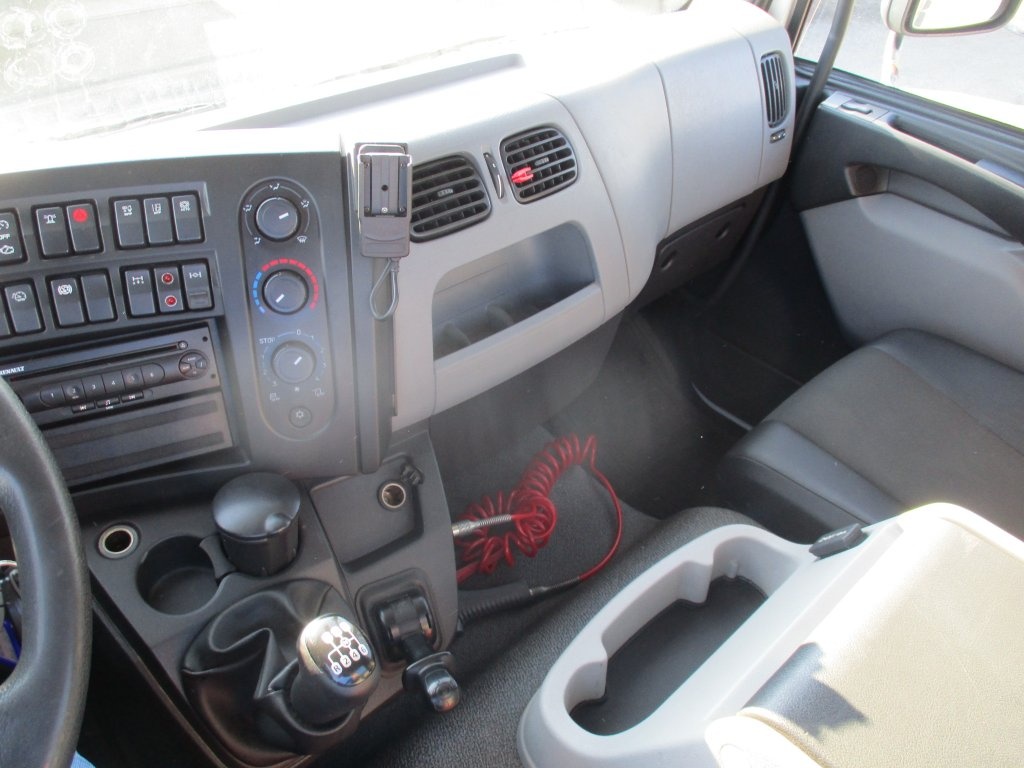 Renault D16 Palfinger, 404 000 km - 13