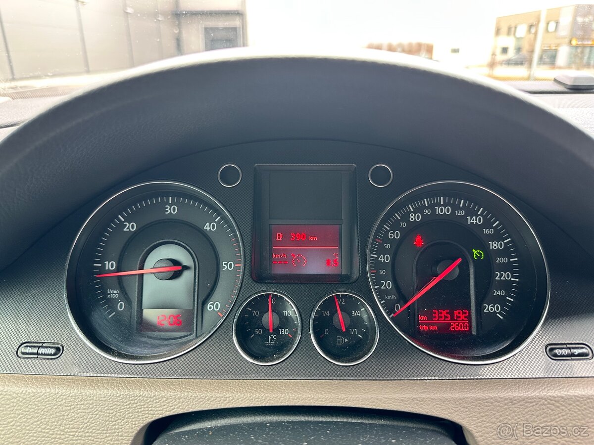 Volkswagen Passat 2.0TDi 103kW BKP - 13