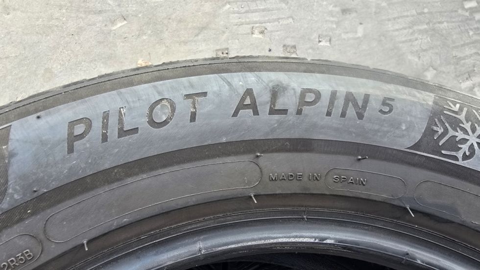 Zimní pneu 235/55/17 Michelin - 13