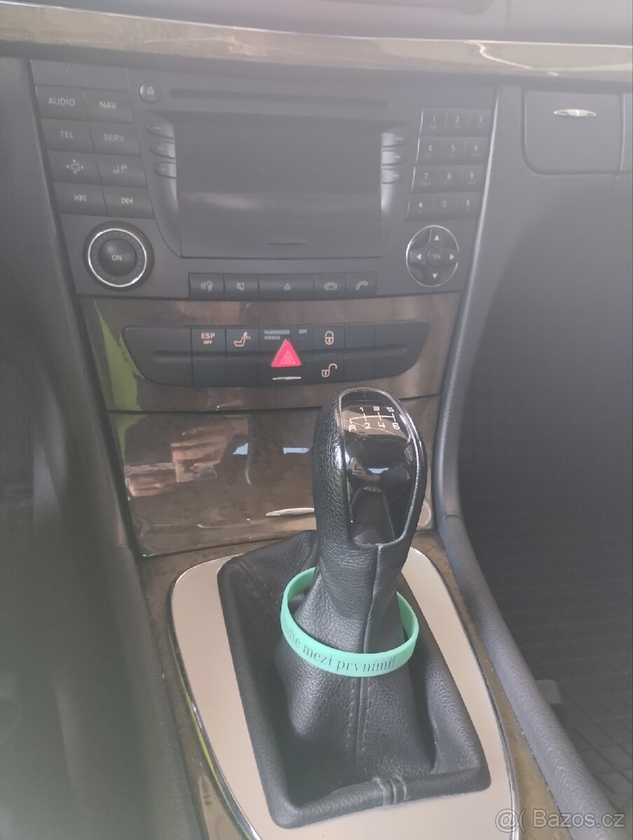 Mercedes Benz E W211 - 13