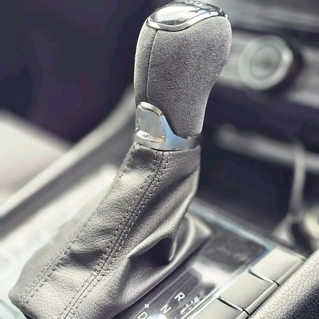 Alcantara / Perforovaná - hlavica DSG ŠKODA - 13