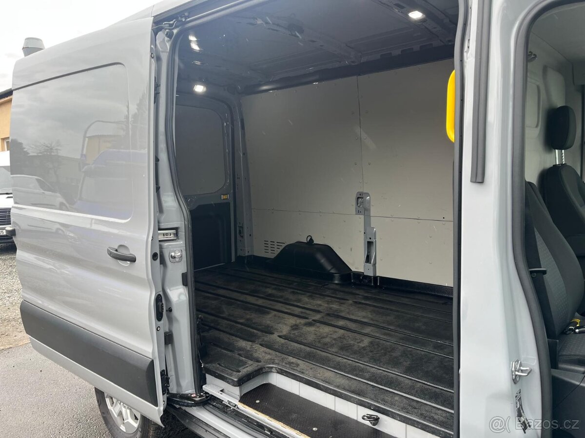 2024 Ford E-Transit Van L2H2 BEV 68kWh (záruka, DPH) - 13