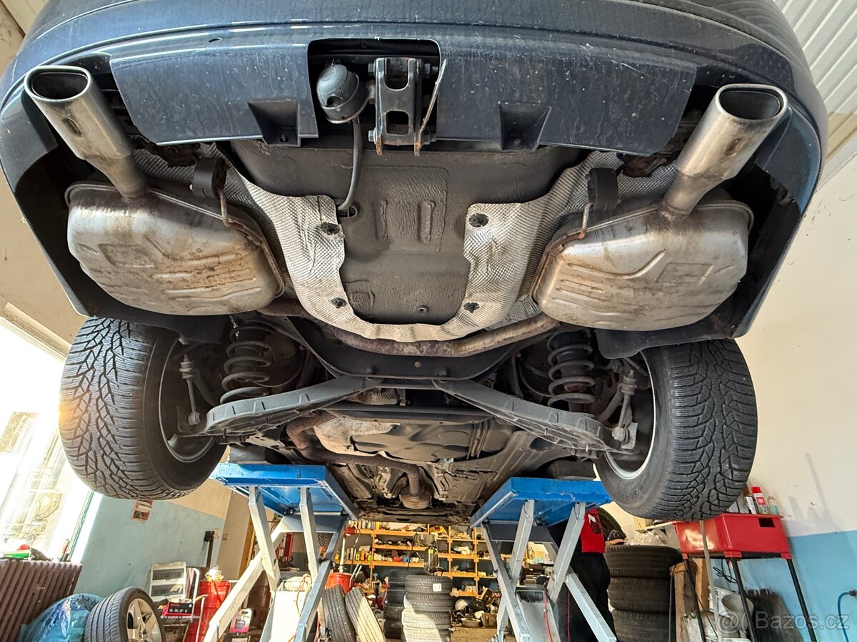 Volvo S80 2.4 D5 151kW, webasto, 143tkm - 13