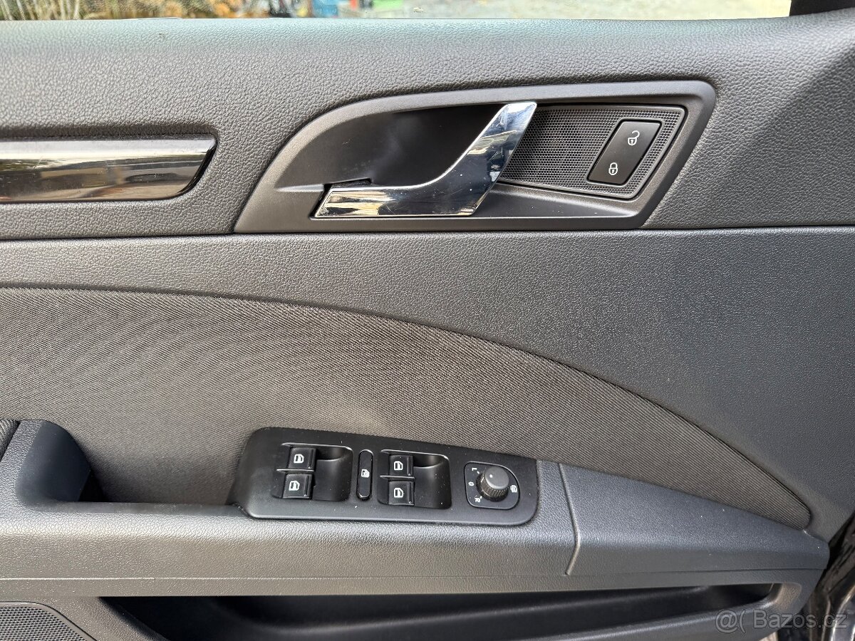 ŠKODA SUPERB KOMBI 2013 2.0TDI 103KW DSG AMBIETEN PLUS - 13