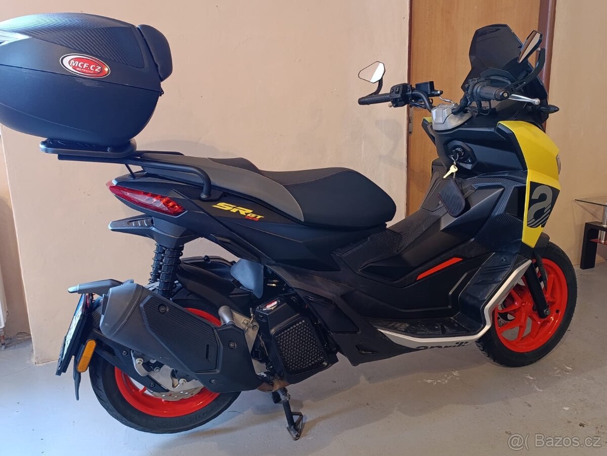 Aprilia SR GT 125 - 13