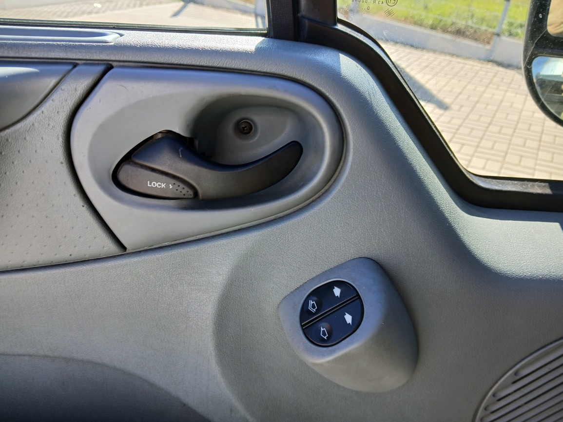 Ford Transit 115 T300 Trend - 13