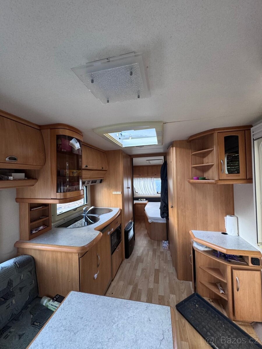 Karavan Hobby Excellent - 13