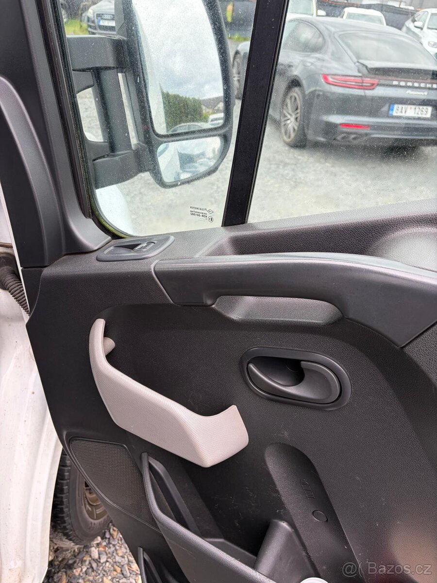 Renault Master 2014–plachta se spaním,klima,multifu.volant - 13
