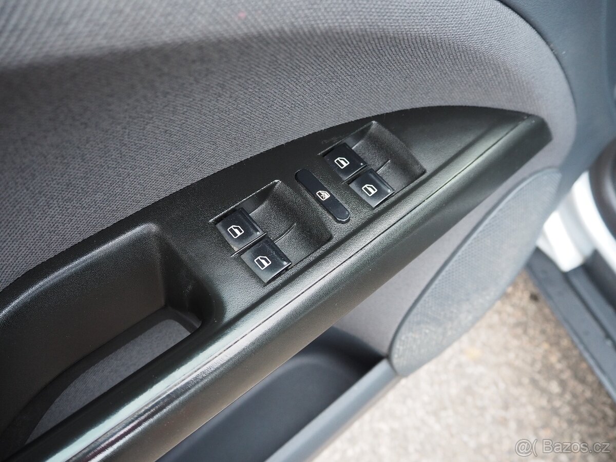 Seat Altea XL 1.6 vyhř. sedadla, klima, SERVISKA - 13