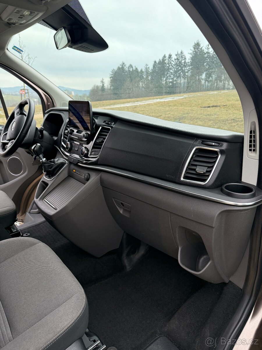 Ford Tourneo Custom L2 - 13