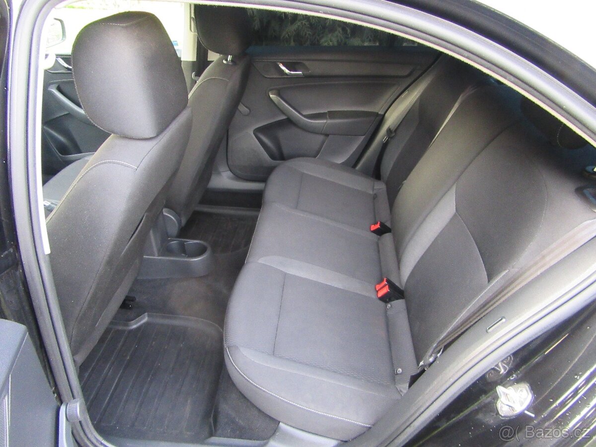 ŠKODA RAPID 1.2 TSi 77kw r.v.2015 nový v ČR.po 1.maj.DPH - 13