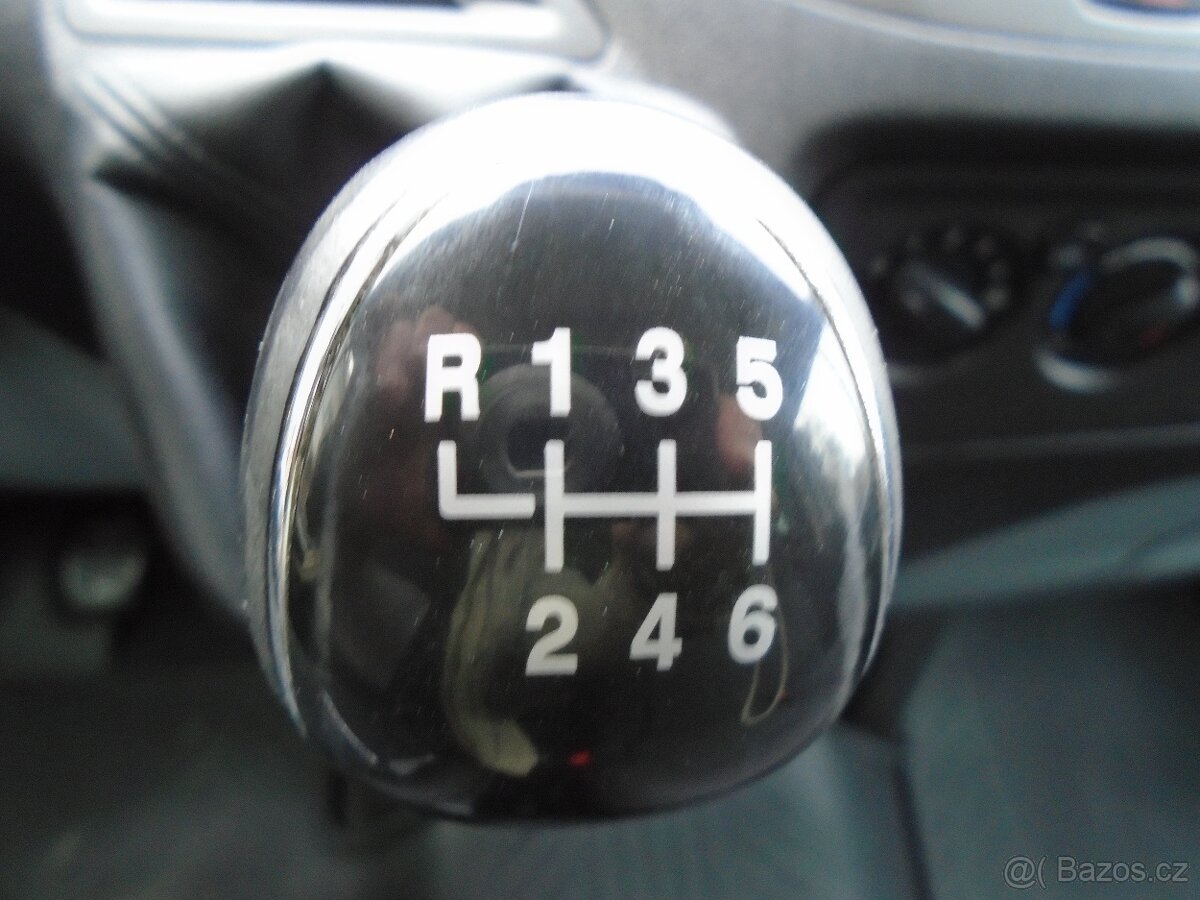 2.2 TDCi 9 míst BUS 92kW L2H2 Klima - 13