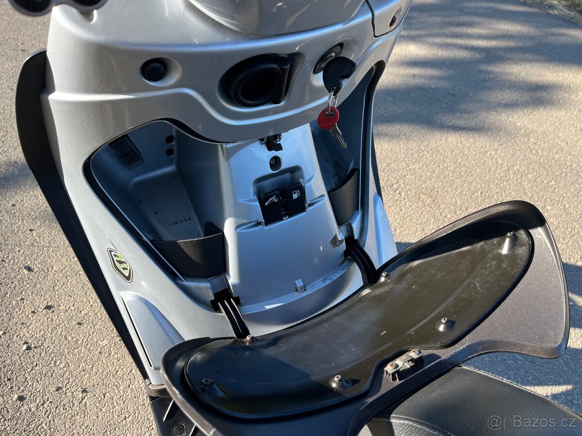 Piaggio Beverly 500 - 13