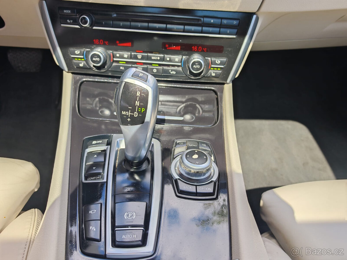 BMW GT 535i plná výbava - 13