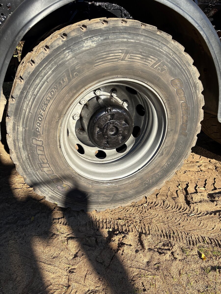 Prodám lesovůz Scania 6x6, G440 - 13