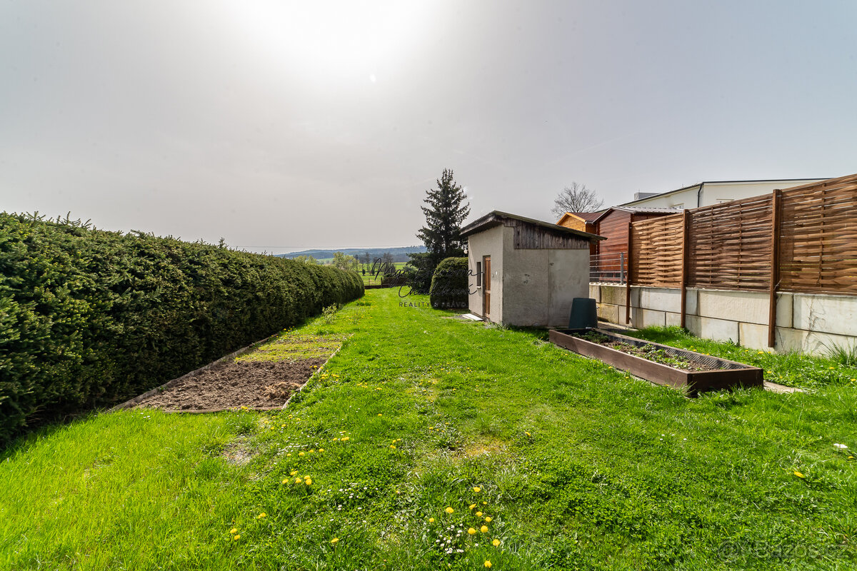 Prodej chaty s možností přestavby na rodinný dům se zahradou - 13